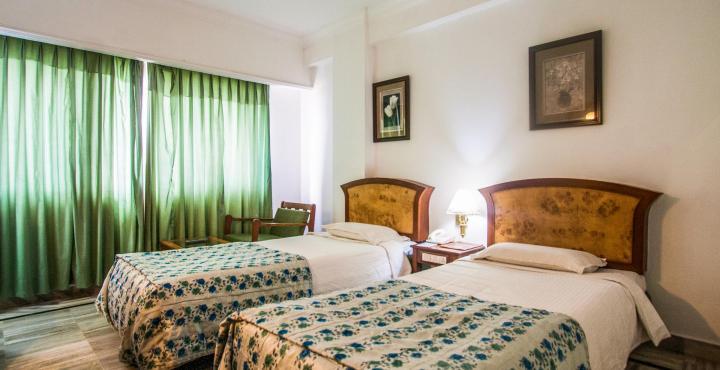Chariot Hotel